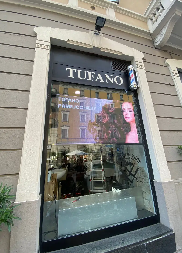 display-a-led-per-parrucchiere