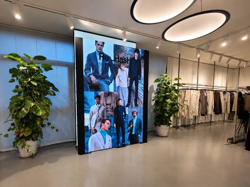 monitor-a-led-indoor