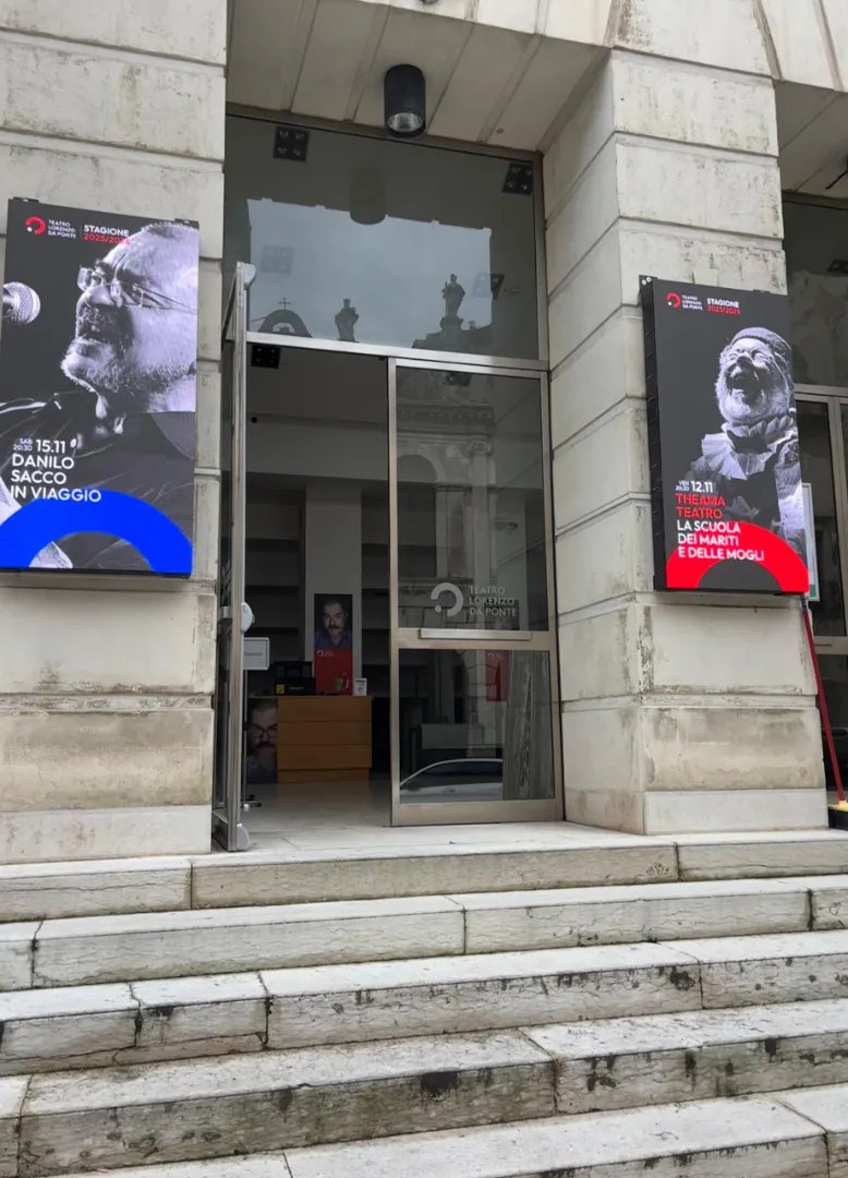 pannelli-led-per-pubblicita-esposizioni-e-gallerie-d-arte